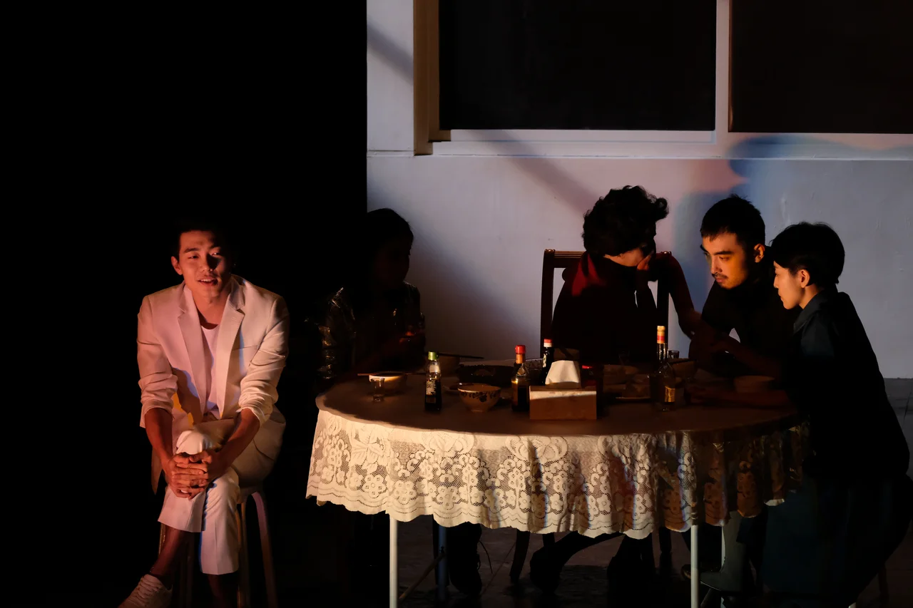 It's Only the End of the World — production photograph